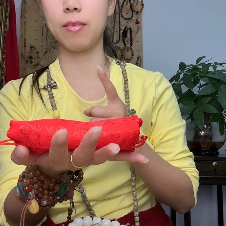 一***.吊坠白玉菩提好好的