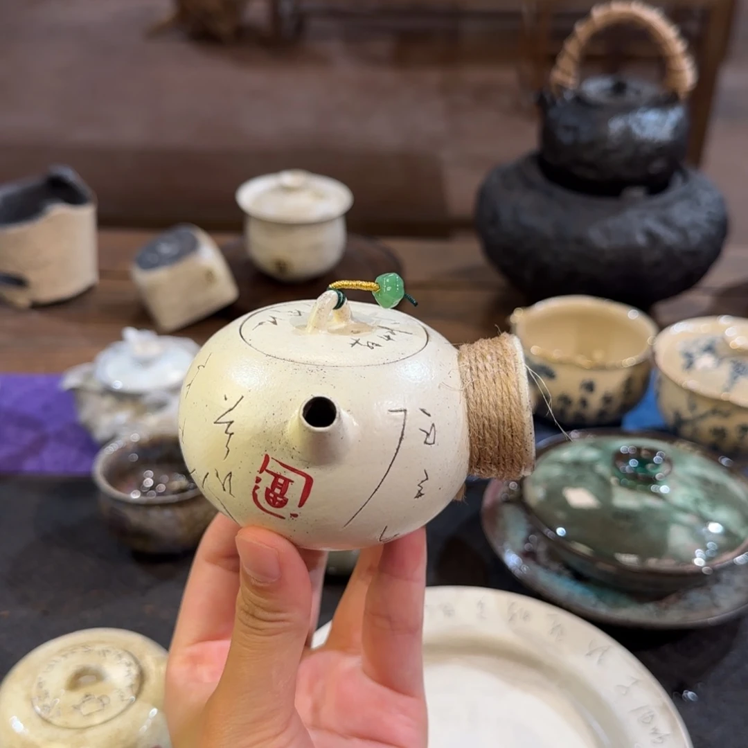 景德镇手作器皿了