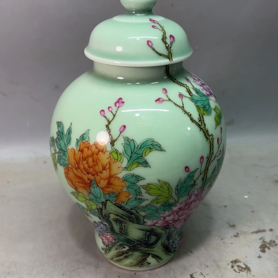 潇***洒摆件瓷精品高货工艺美术品细路摆件