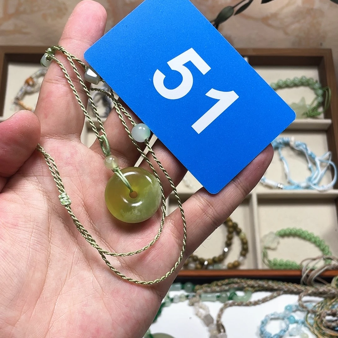 合金蛇纹石玉颈饰