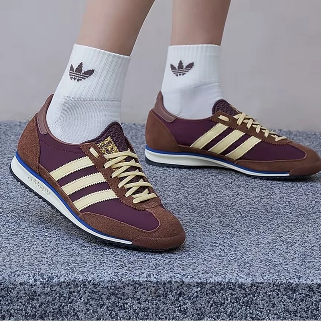 【流光风】阿迪达斯三叶草棕米色低帮休闲百搭休闲板鞋 IE3425