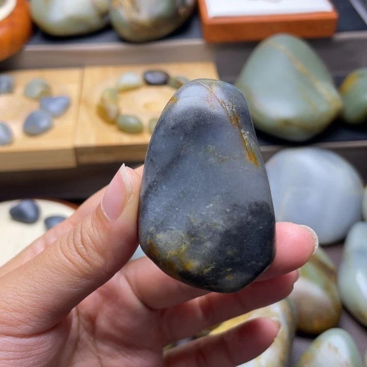 和田玉未镶嵌颈饰19