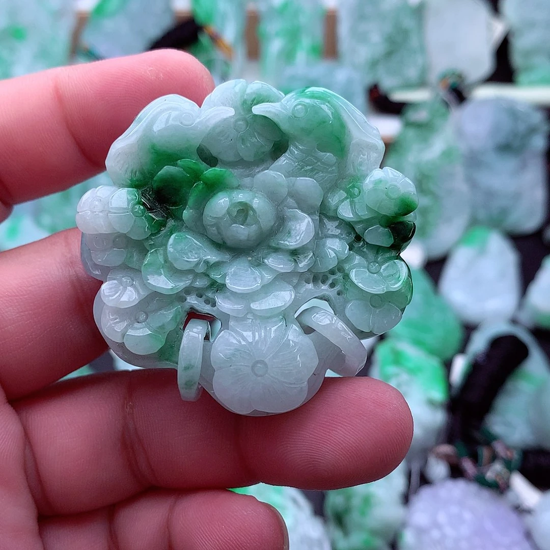翡翠未镶嵌吊坠(不含链)