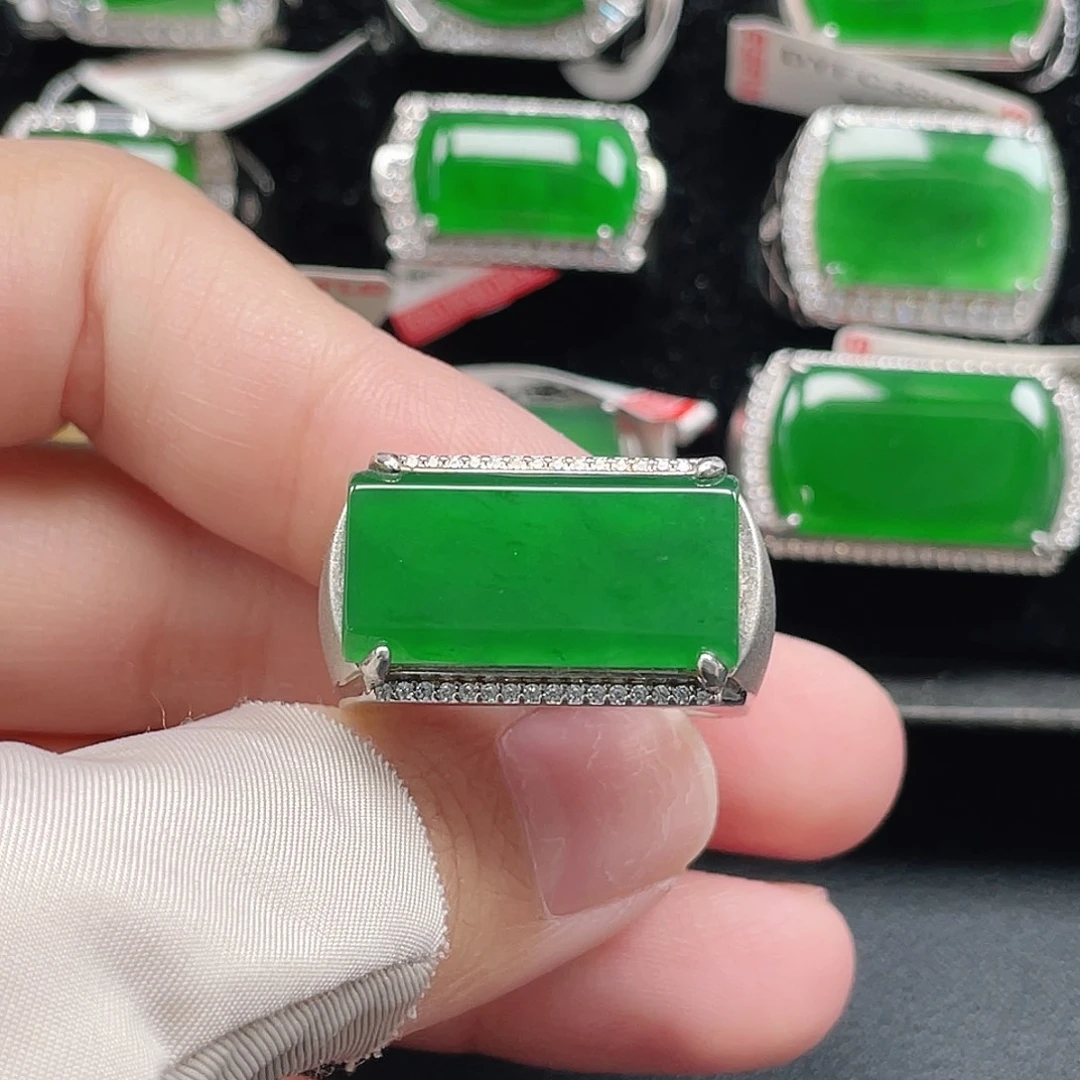 翡翠银S925镶嵌戒指天然A货翡翠没运费险2469