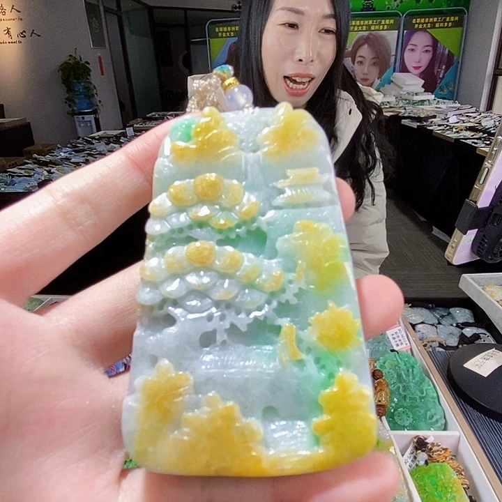 颈饰未镶嵌翡翠翡翠