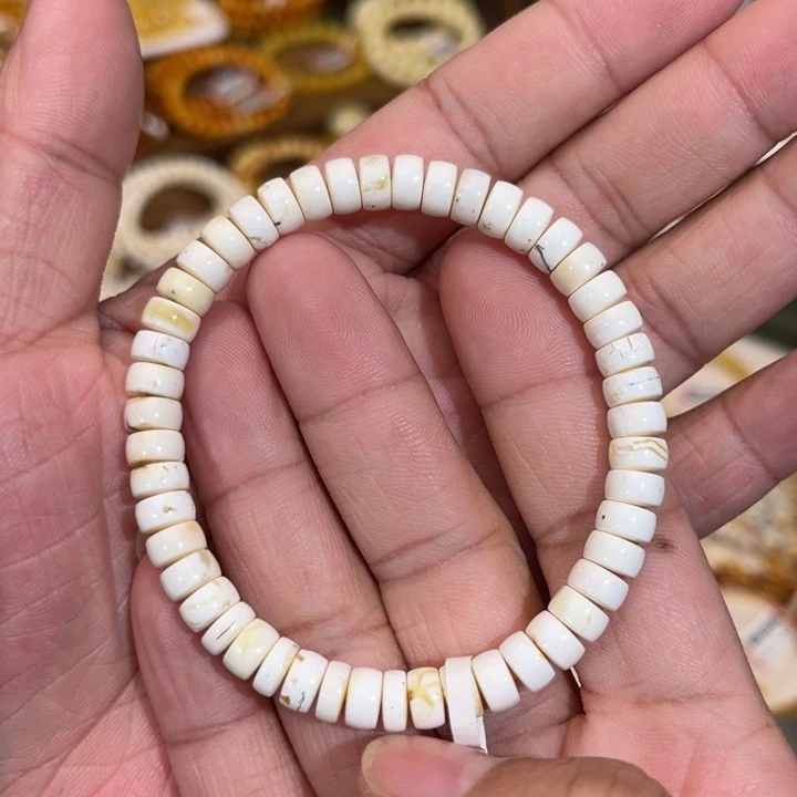 我***天蜜蜡未镶嵌手链有瑕7.0mm