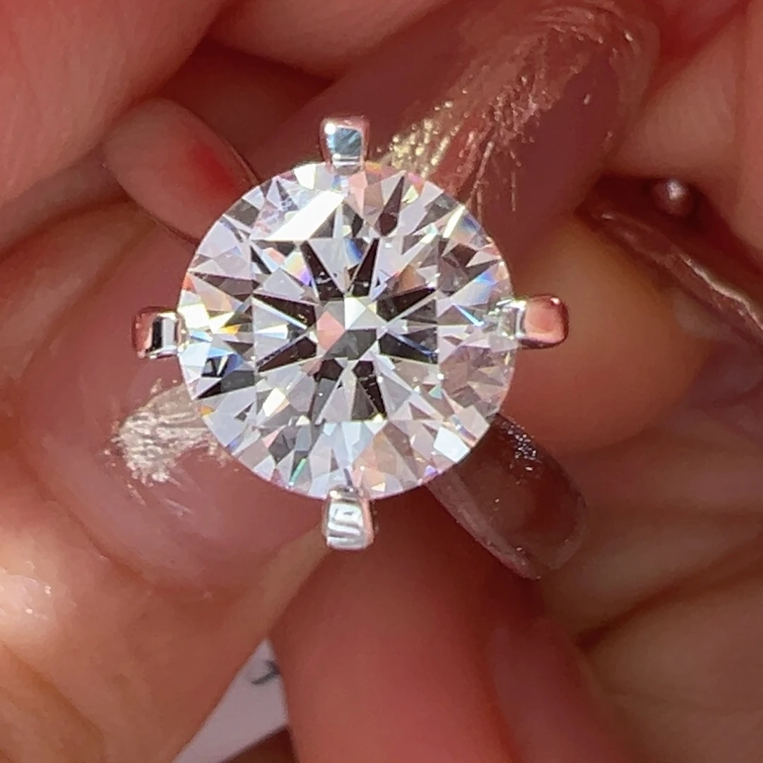 实验室培育钻石18K金镶嵌