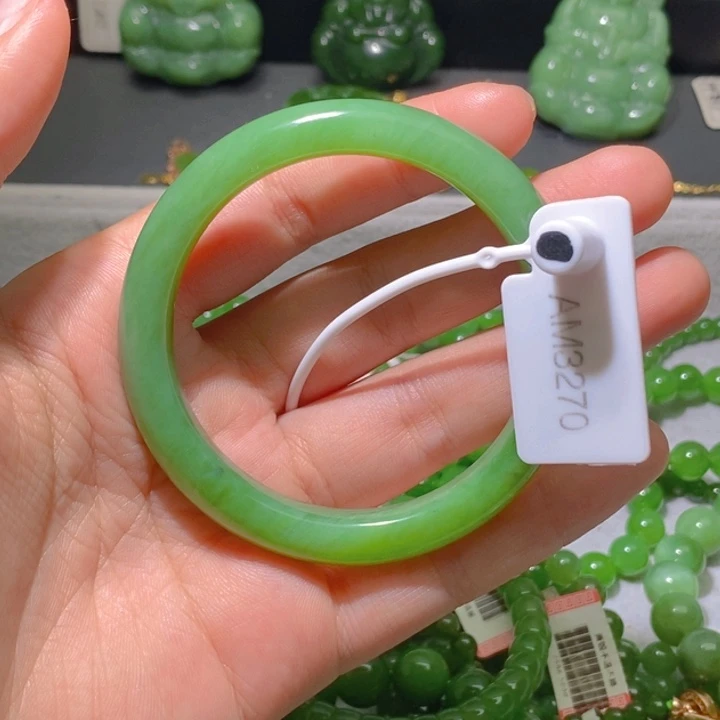 和田玉（碧玉）未镶嵌手镯