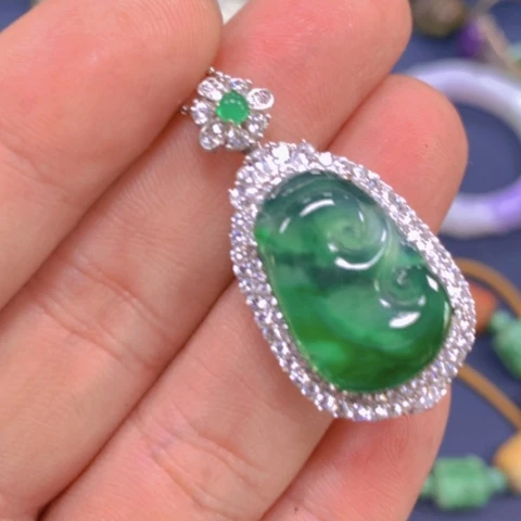 【闪购商品】翡翠颈饰未镶嵌孙*翡翠