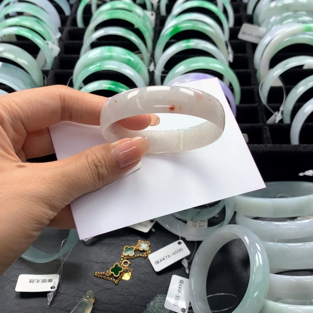 翡翠手镯未镶嵌公主