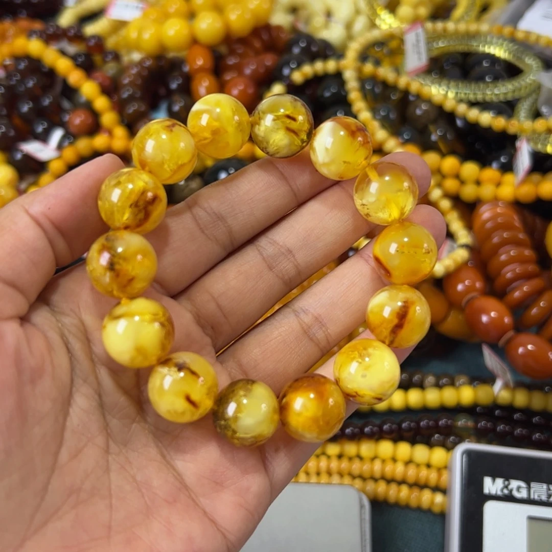 未镶嵌琥珀珠宝奇石177