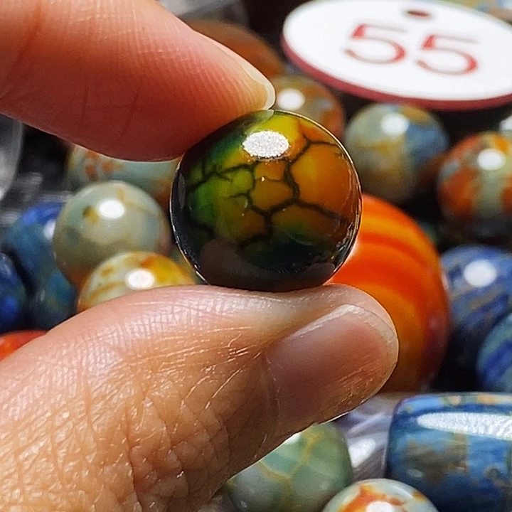 赵***依未镶嵌颈饰玛瑙/玉髓