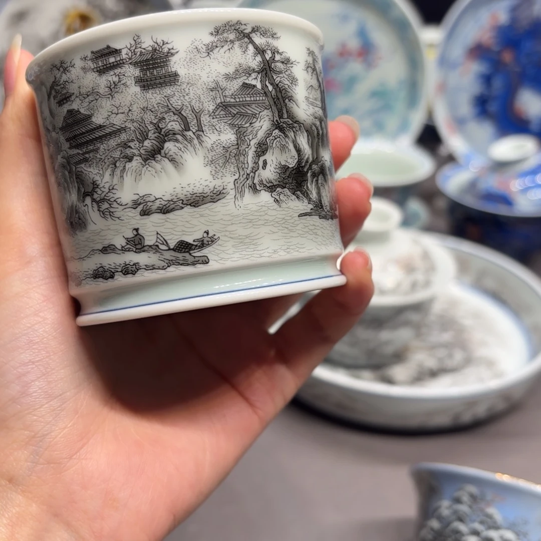 杯子缤****伟景德镇陶瓷学院