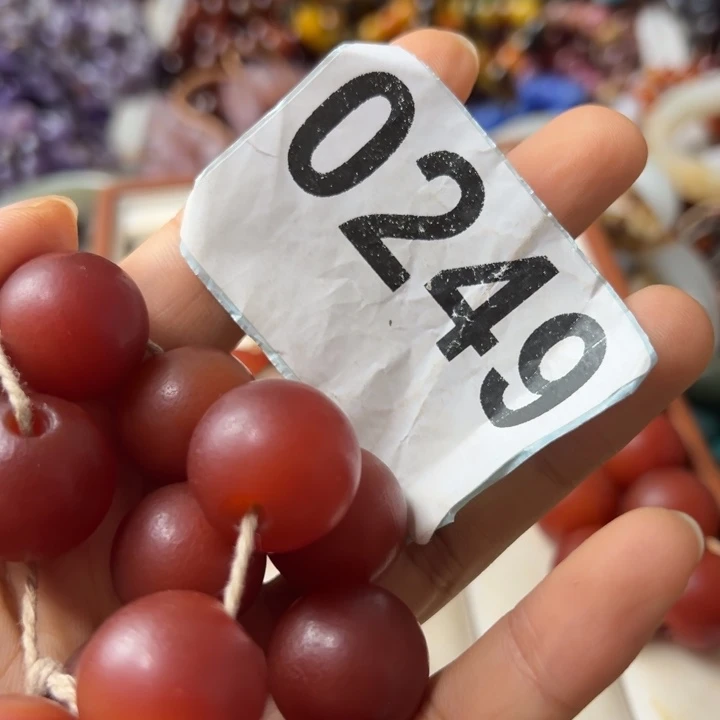 独***生玛瑙/玉髓颈饰未镶嵌