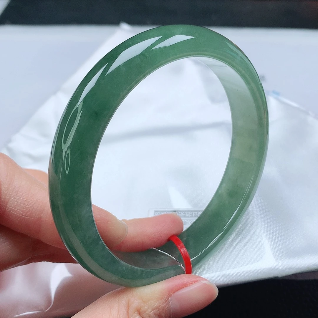 翡翠手镯未镶嵌62➕圈
