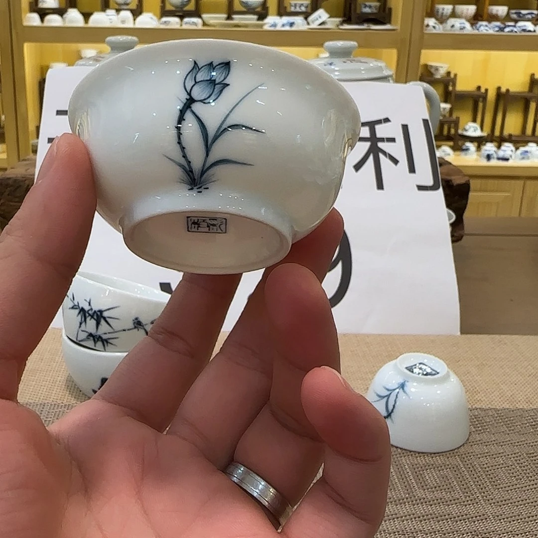 景德镇手绘荷花杯，大