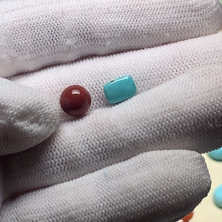 南红玛瑙未镶嵌珠宝奇石