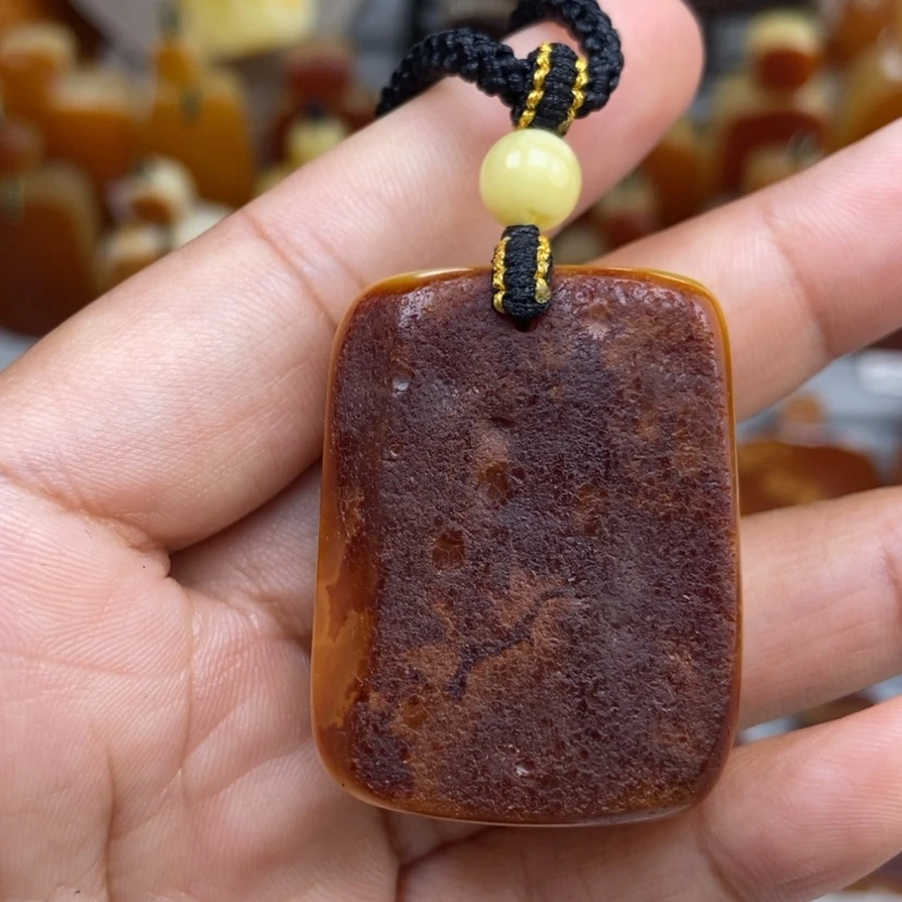 【闪购商品】琥珀颈饰未镶嵌