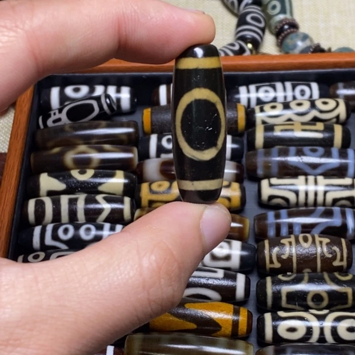 玛瑙/玉髓（覆膜）合金颈饰