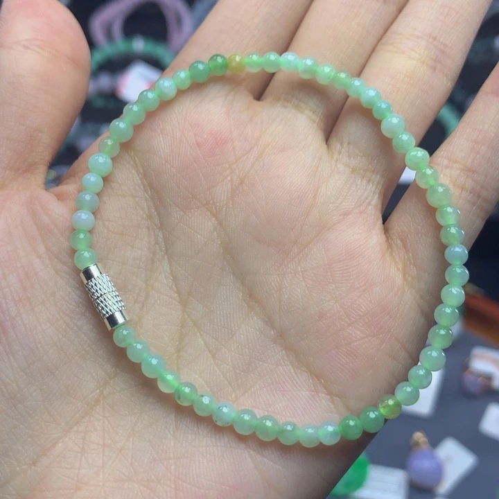 翡翠手链未镶嵌翡翠