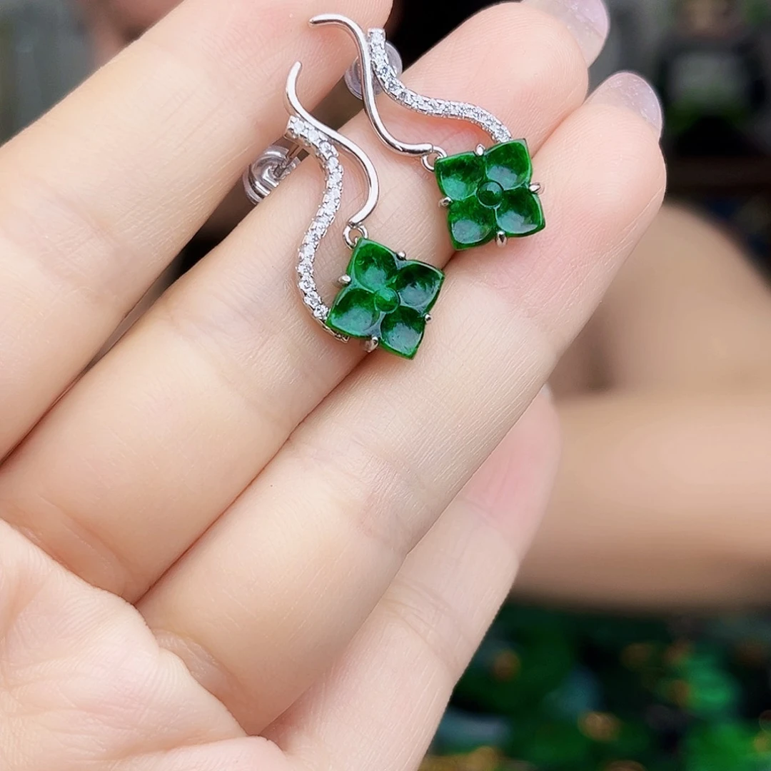 翡翠银S925镶嵌颈饰多样性