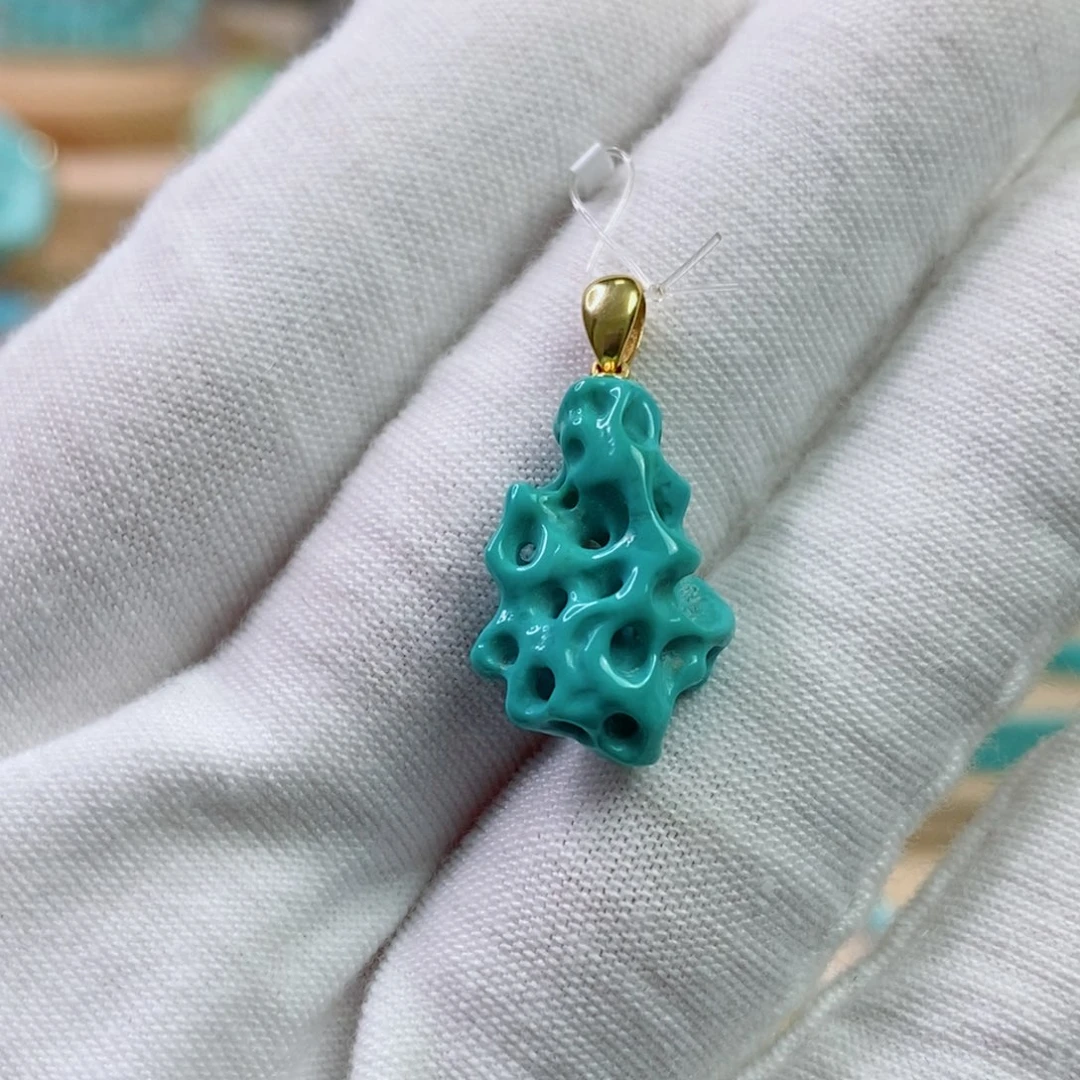 绿松石未镶嵌珠宝奇石