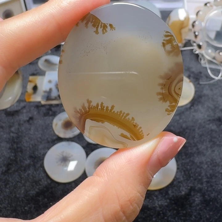 玛瑙/玉髓未镶嵌珠宝奇石