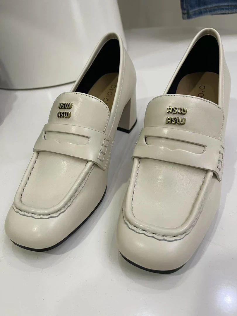 【柏卉服饰】粗跟方头皮鞋