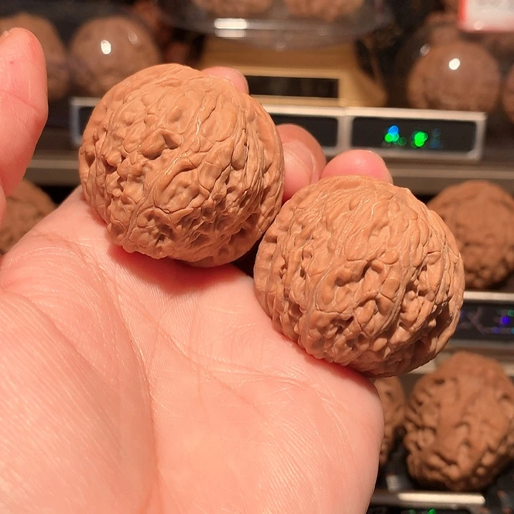 七***叔文玩核桃把件泥鳅背
