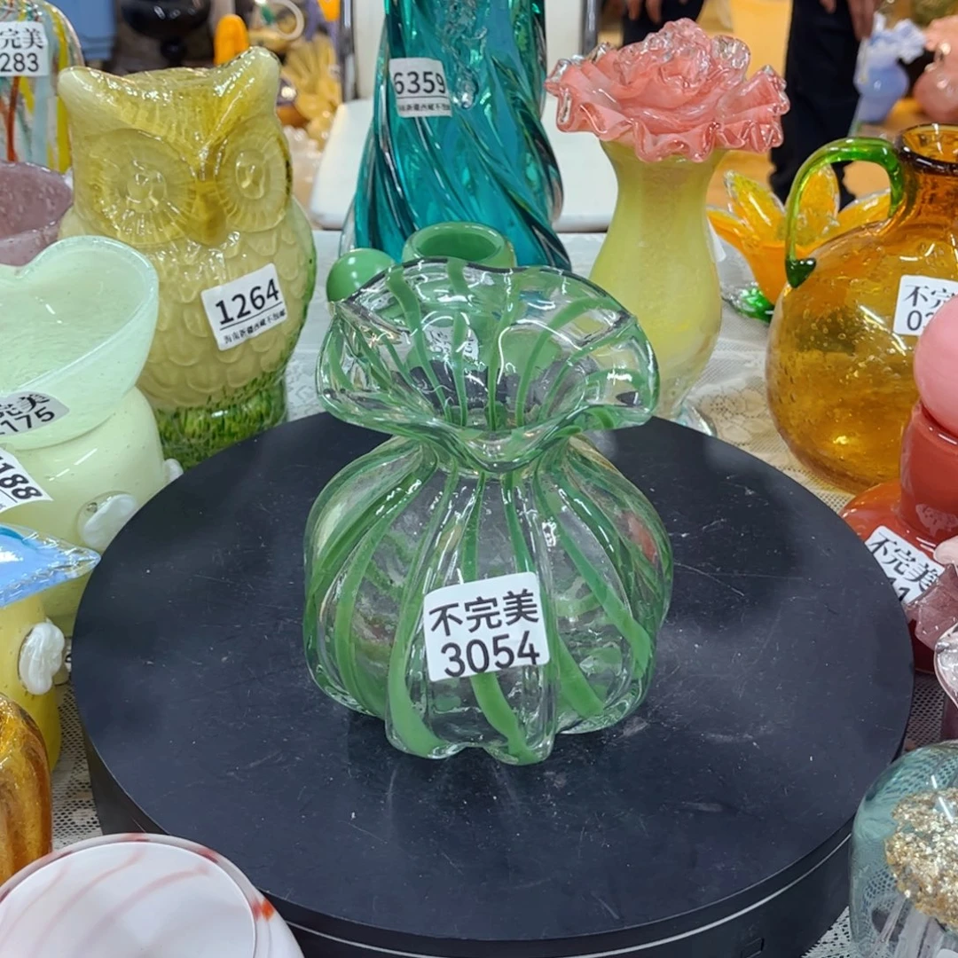 3054高15家悦琉璃花瓶摆件不完美