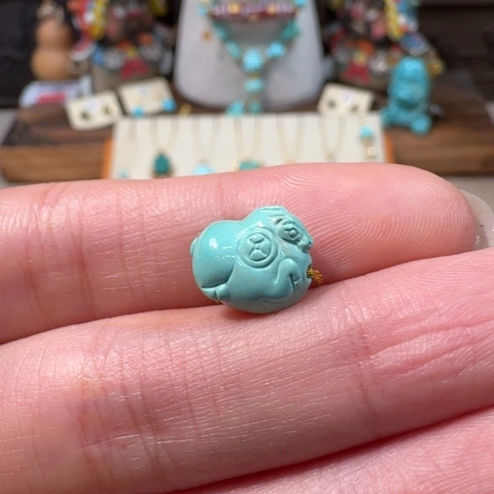 绿松石未镶嵌唐马配饰