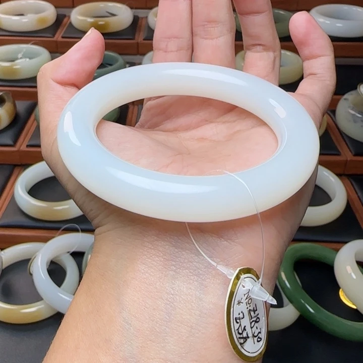 和田玉未镶嵌手镯圆条羊脂白58.2