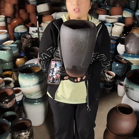 18口32高瑕疵一个盆瑕。