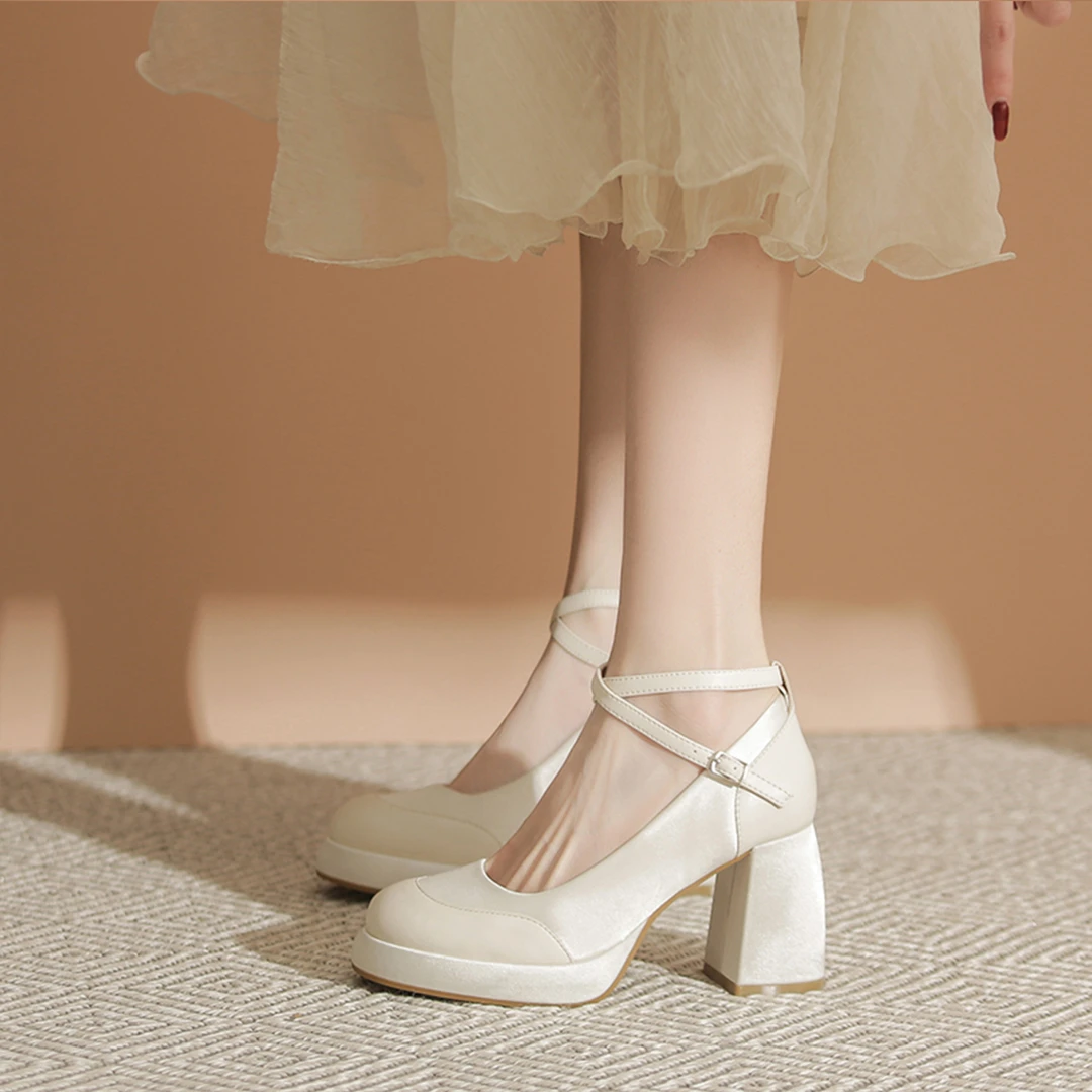 A10大码春季新款配裙国风优雅一字扣玛丽珍单鞋女鞋子