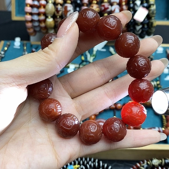 玛瑙/玉髓合金颈饰