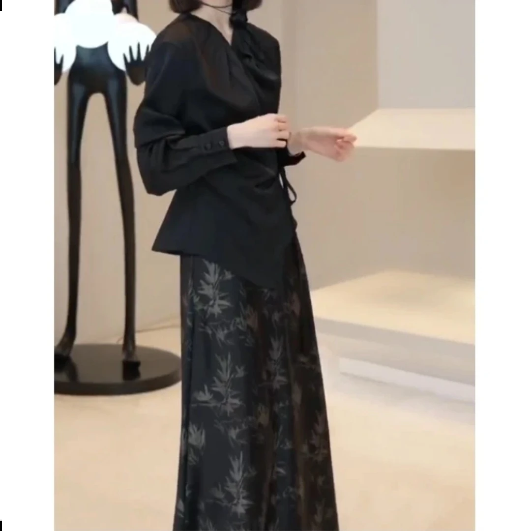 中国风时尚简约风黑色半裙显瘦女装