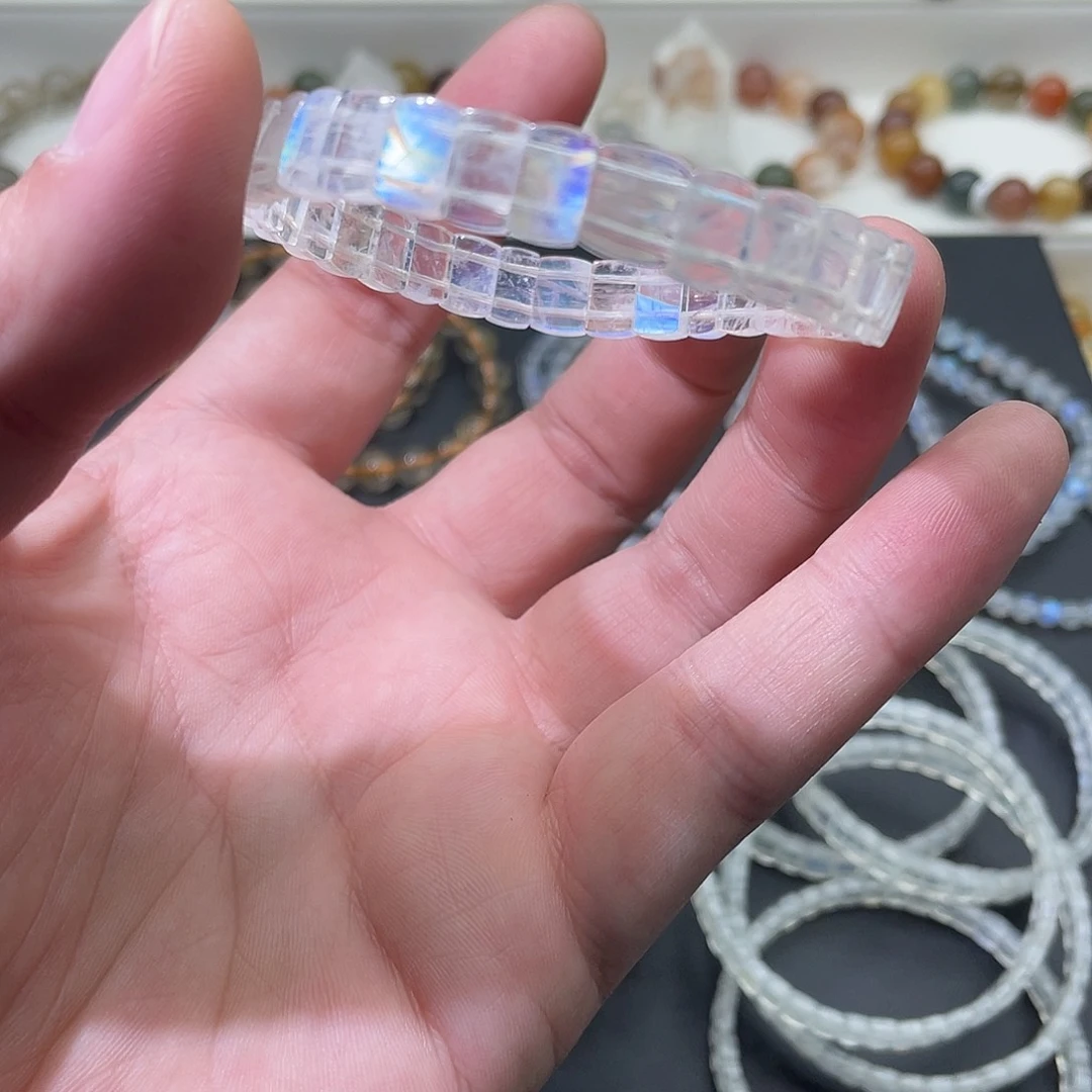 手链未镶嵌长石藍月光手排8.6mm