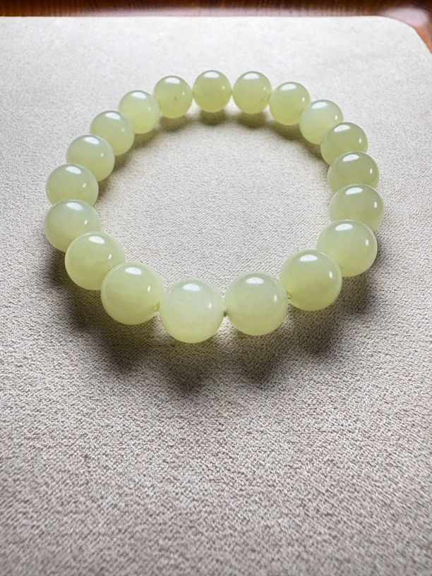 天然和田玉新疆若羌黄口料冰底手链手串10mm