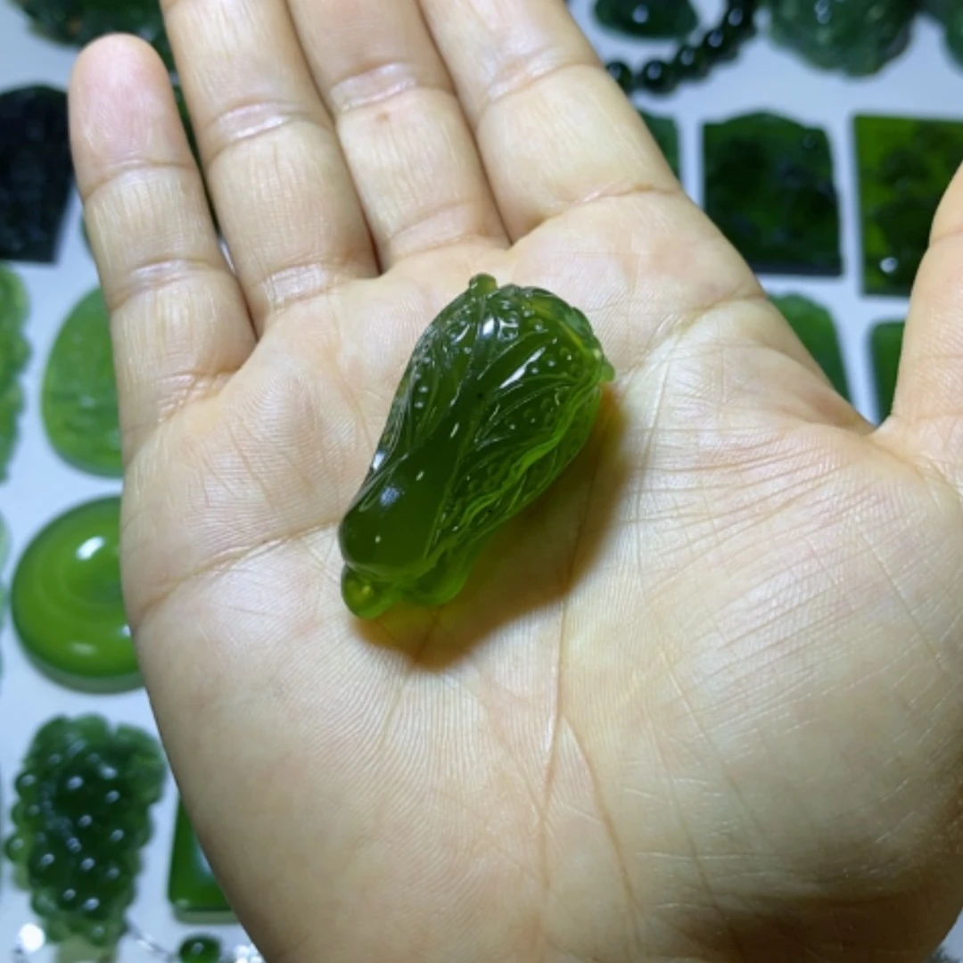 【闪购商品】未镶嵌蛇纹石玉颈饰