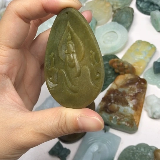 定制翡翠未镶嵌翡翠