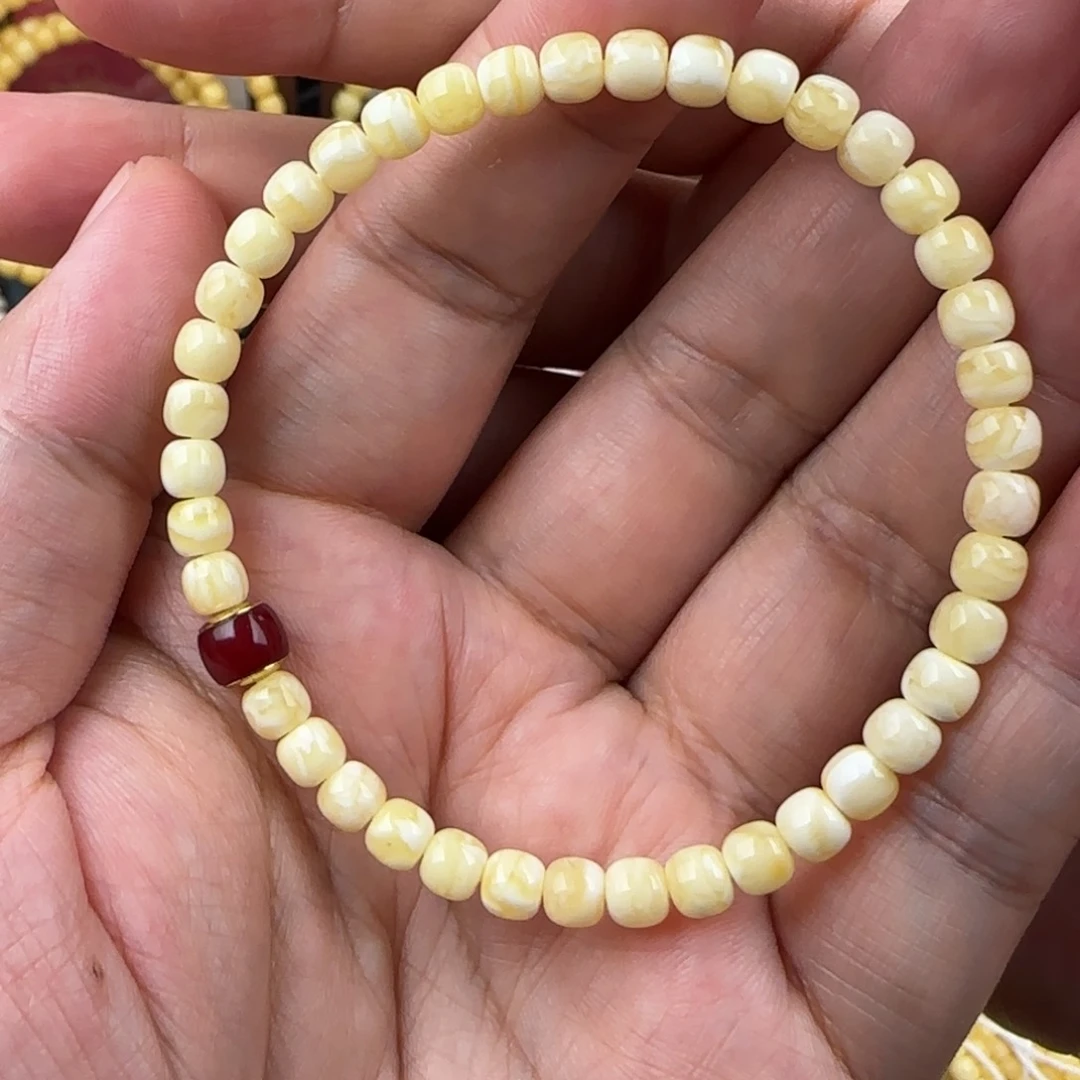 未镶嵌琥珀手链5咪