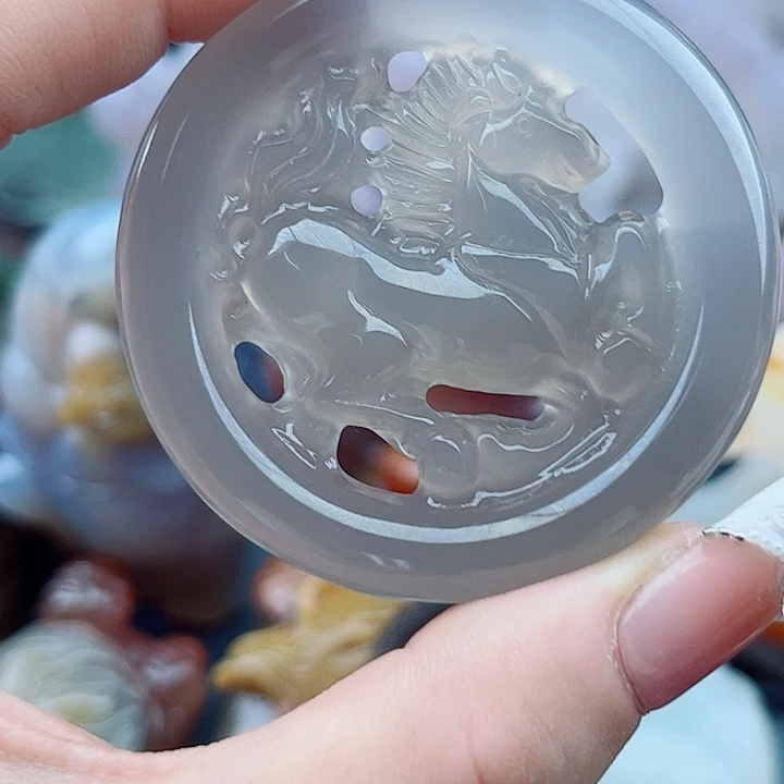 飘***方玛瑙未镶嵌手饰吊坠