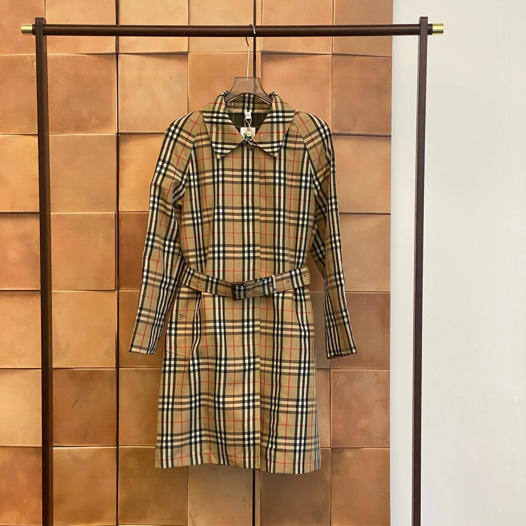 99新 BURBERRY/博柏利 格纹系腰带风衣/44码/存放品/30429