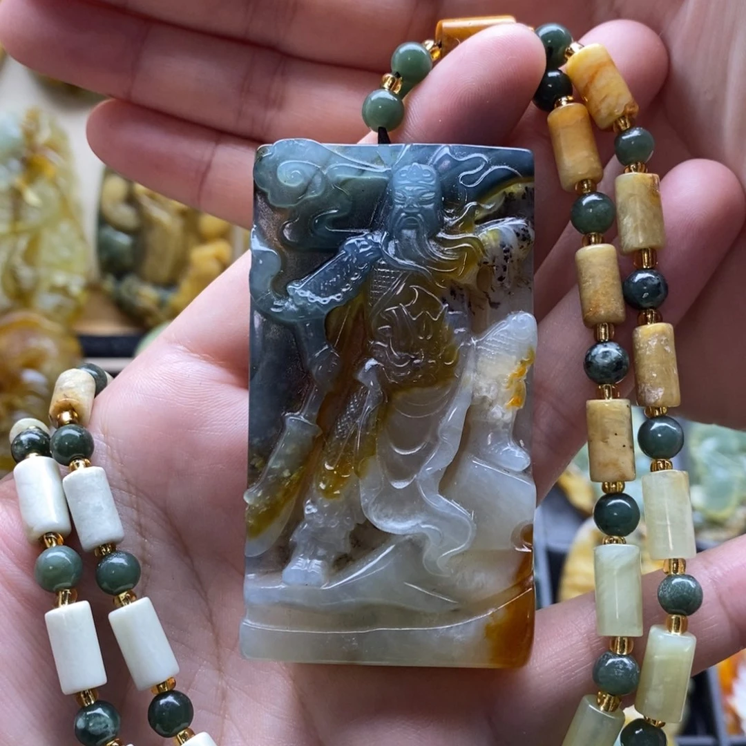 【闪购商品】岫玉颈饰未镶嵌塍****行关公