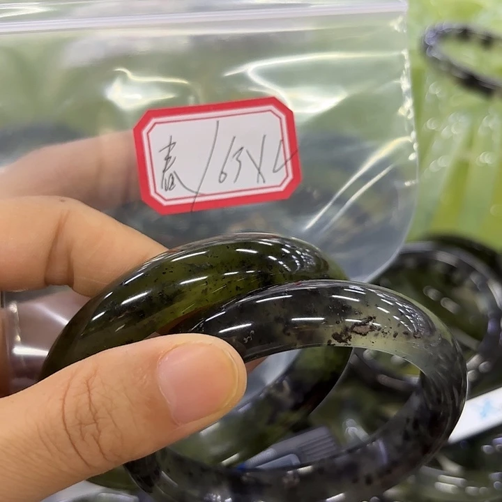 春***雪未镶嵌蛇纹石玉岫玉手镯