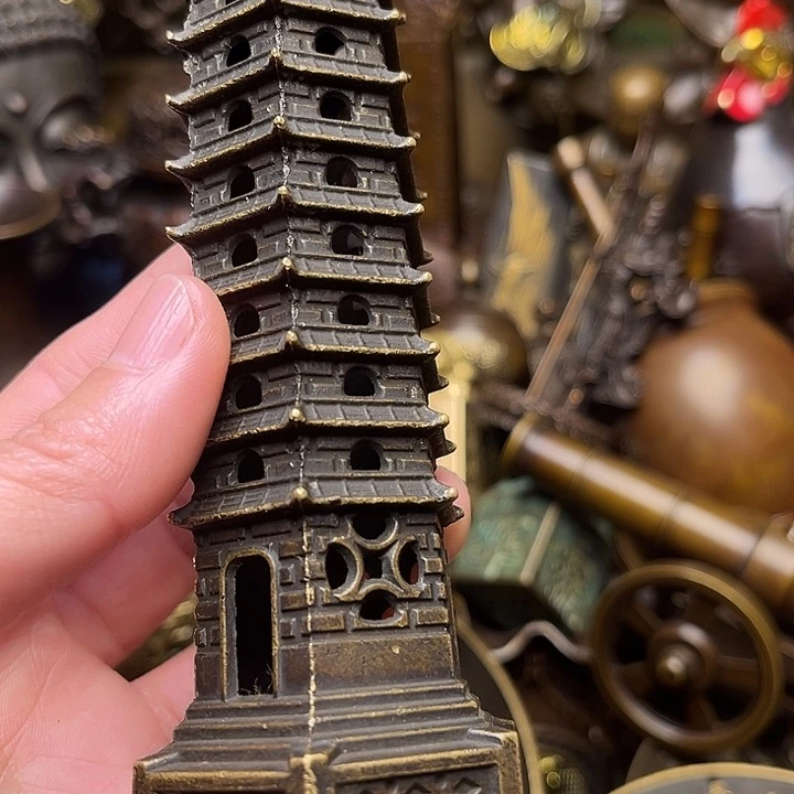 精美铜器批发档口