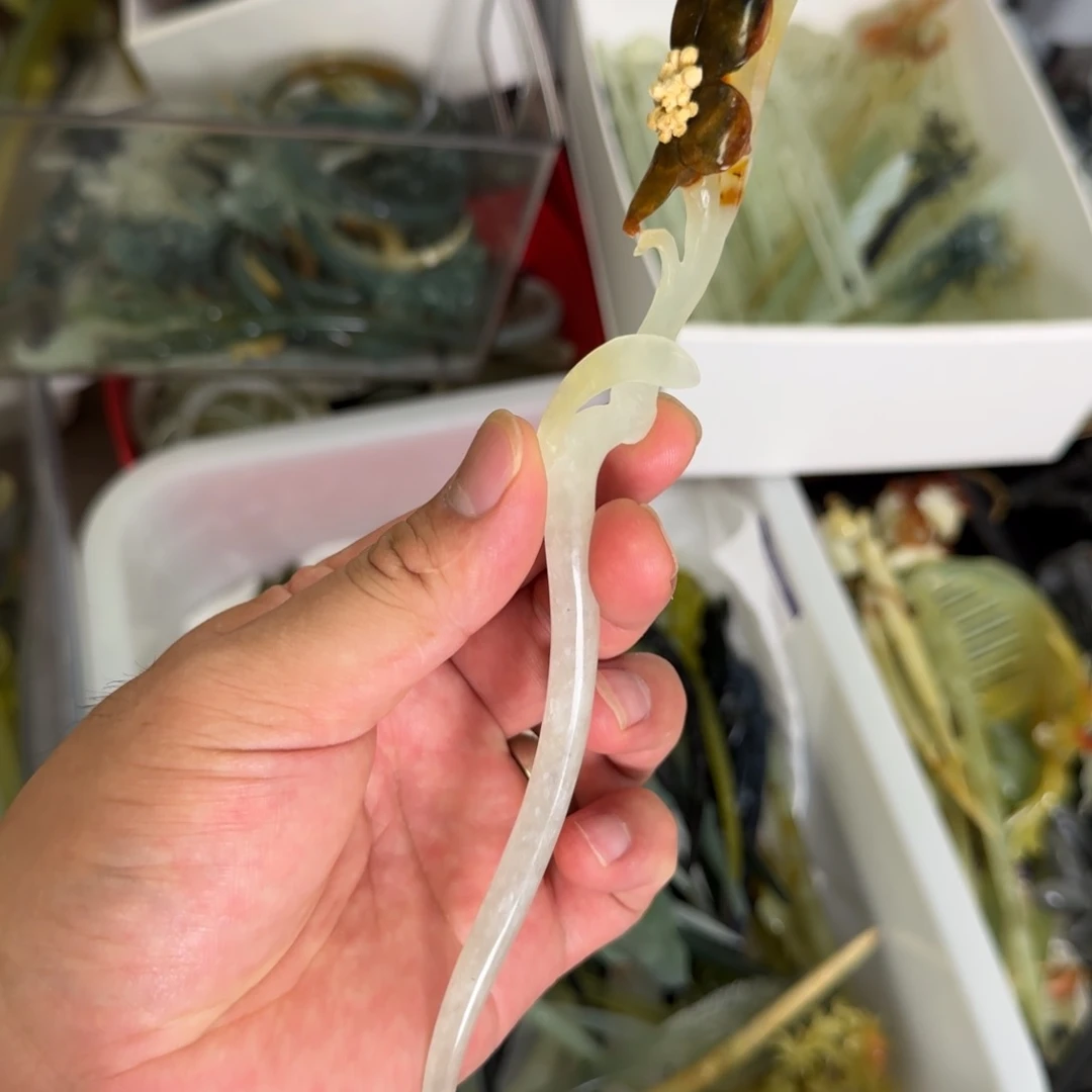 蛇纹石玉未镶嵌发饰