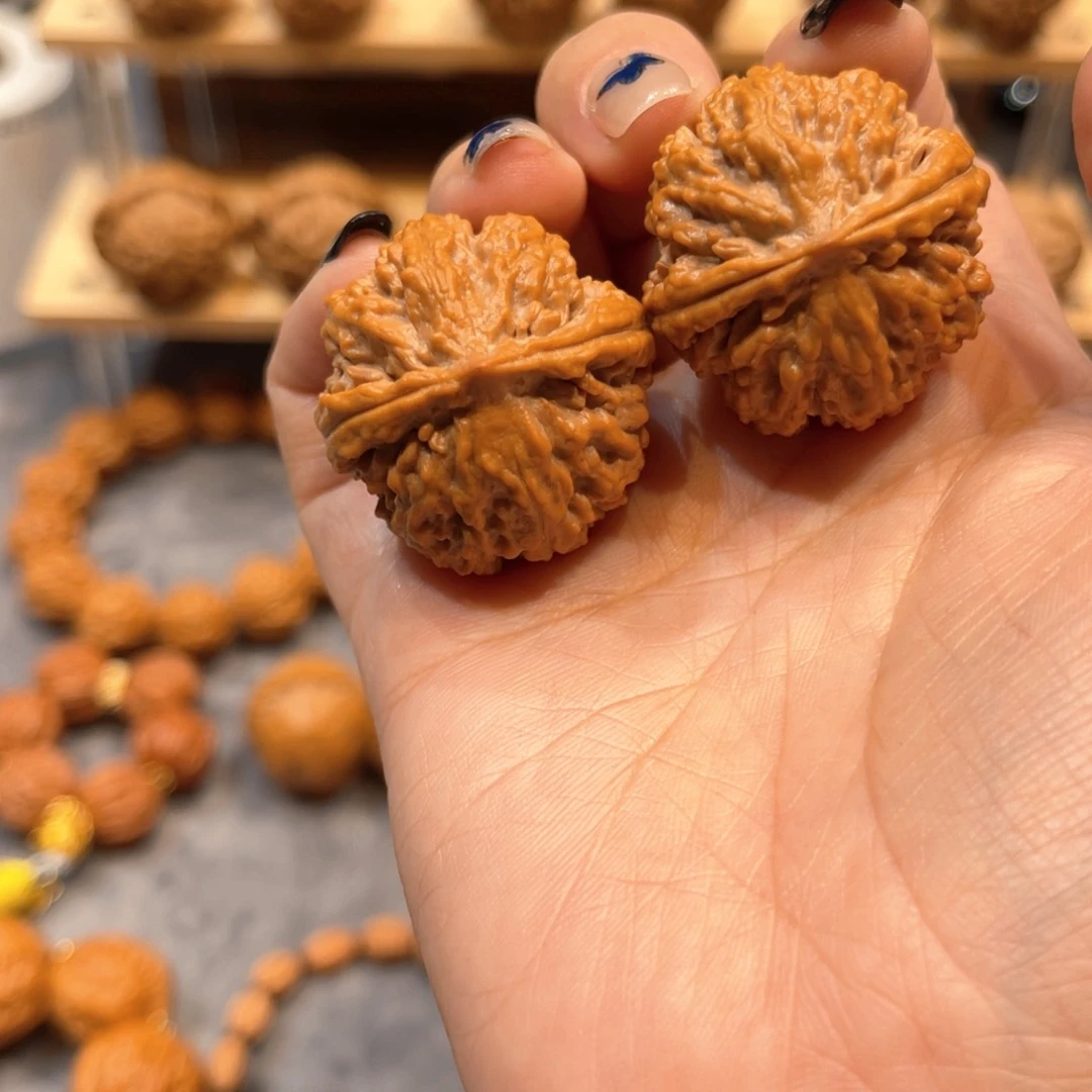 桃核把件玲珑球手捻