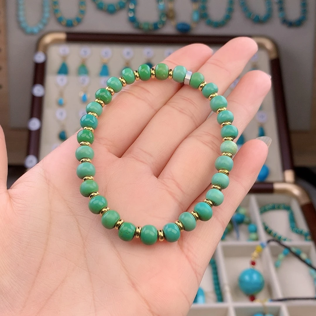 绿松石未镶嵌颈饰