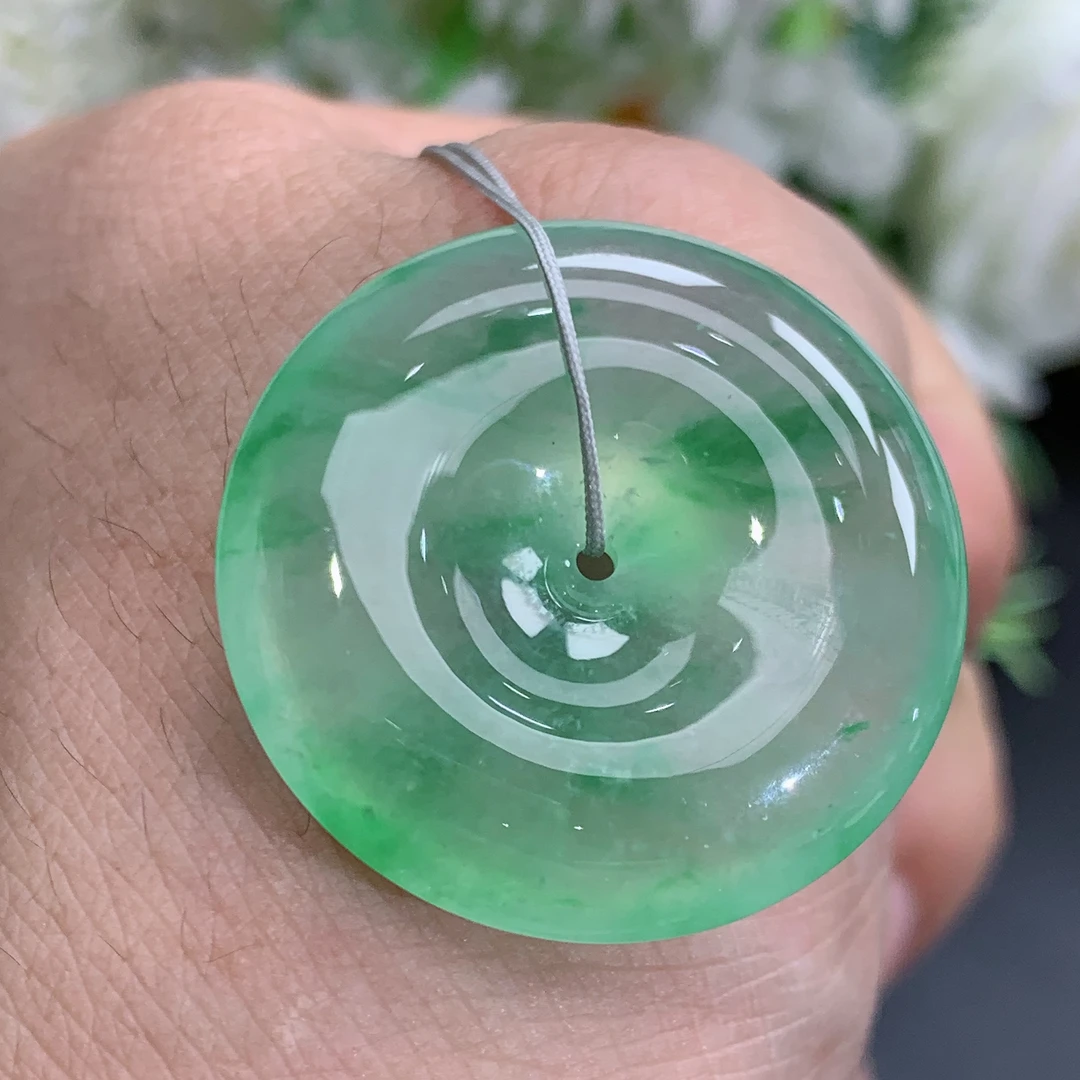 尺寸27.3×6.5缅甸天然翡翠A货高冰胶阳绿花饱满平安扣吊坠